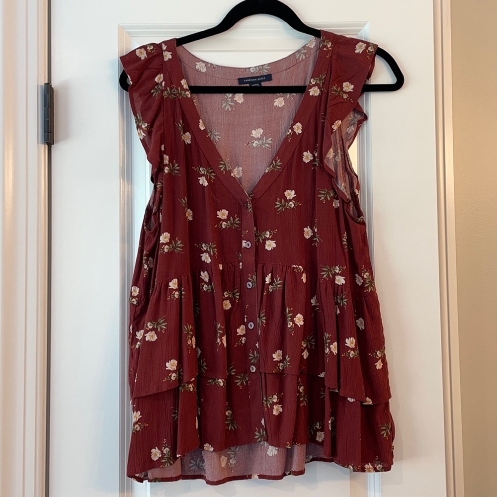 AE tiered top